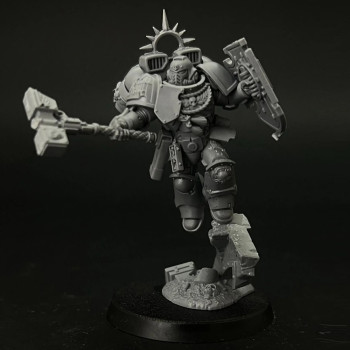 Captain with Jump Pack and Relic Shield